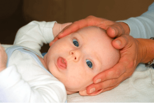 L'osteopatia pediatrica i trattamenti per la plagiocefalia